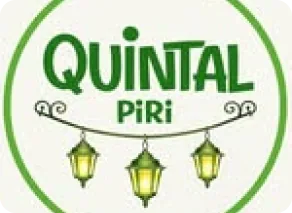 Logo do Quintal Piri com lanternas