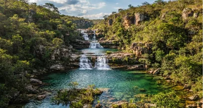 Cachoeiras dos Dragões em meio ao Cerrado
